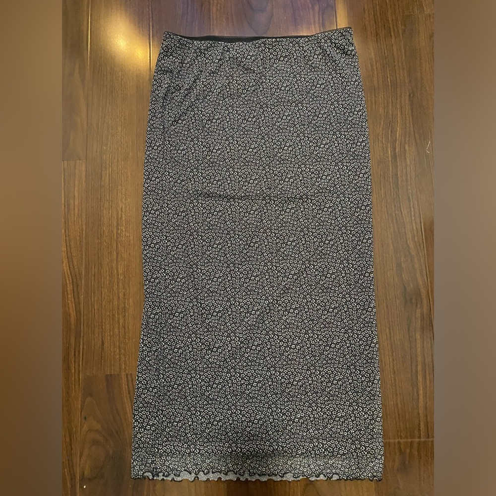 H&M mesh pencil skirt